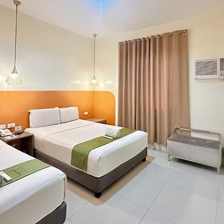 Travelbee Capitol Inn Себу Экстерьер фото