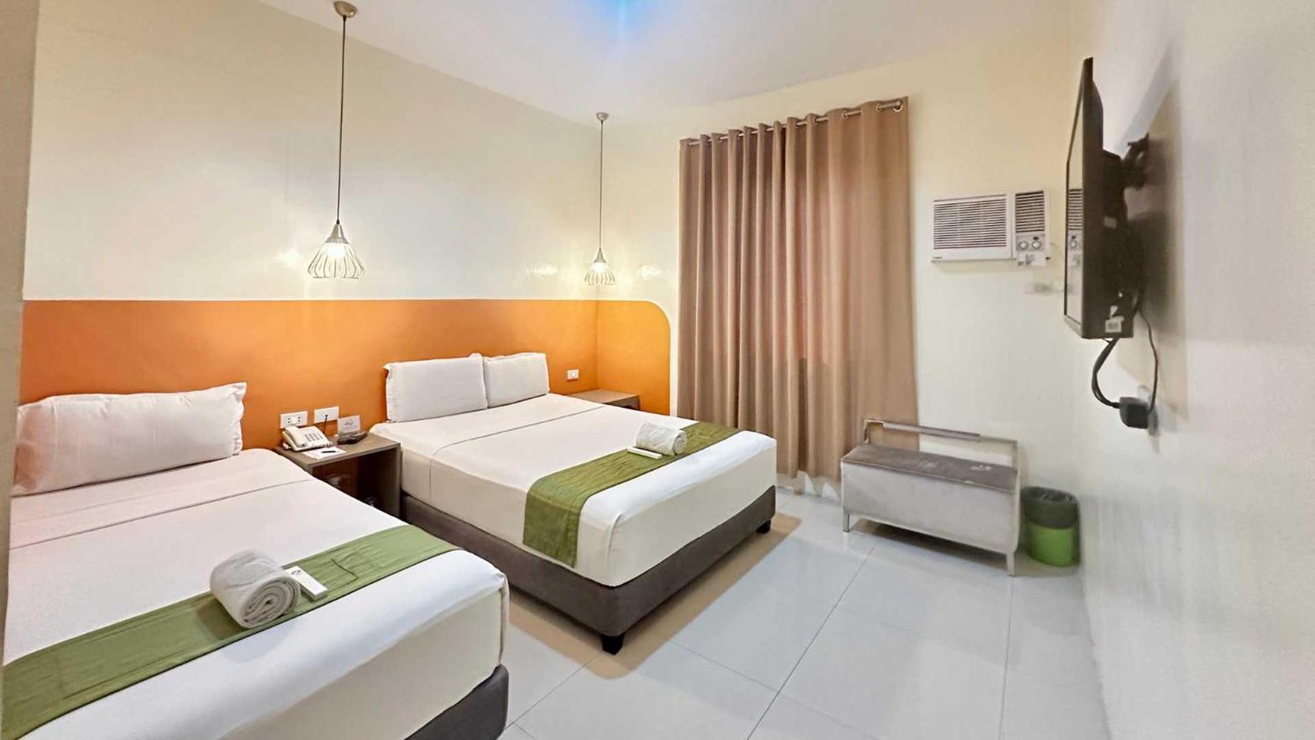 Travelbee Capitol Inn Себу Экстерьер фото