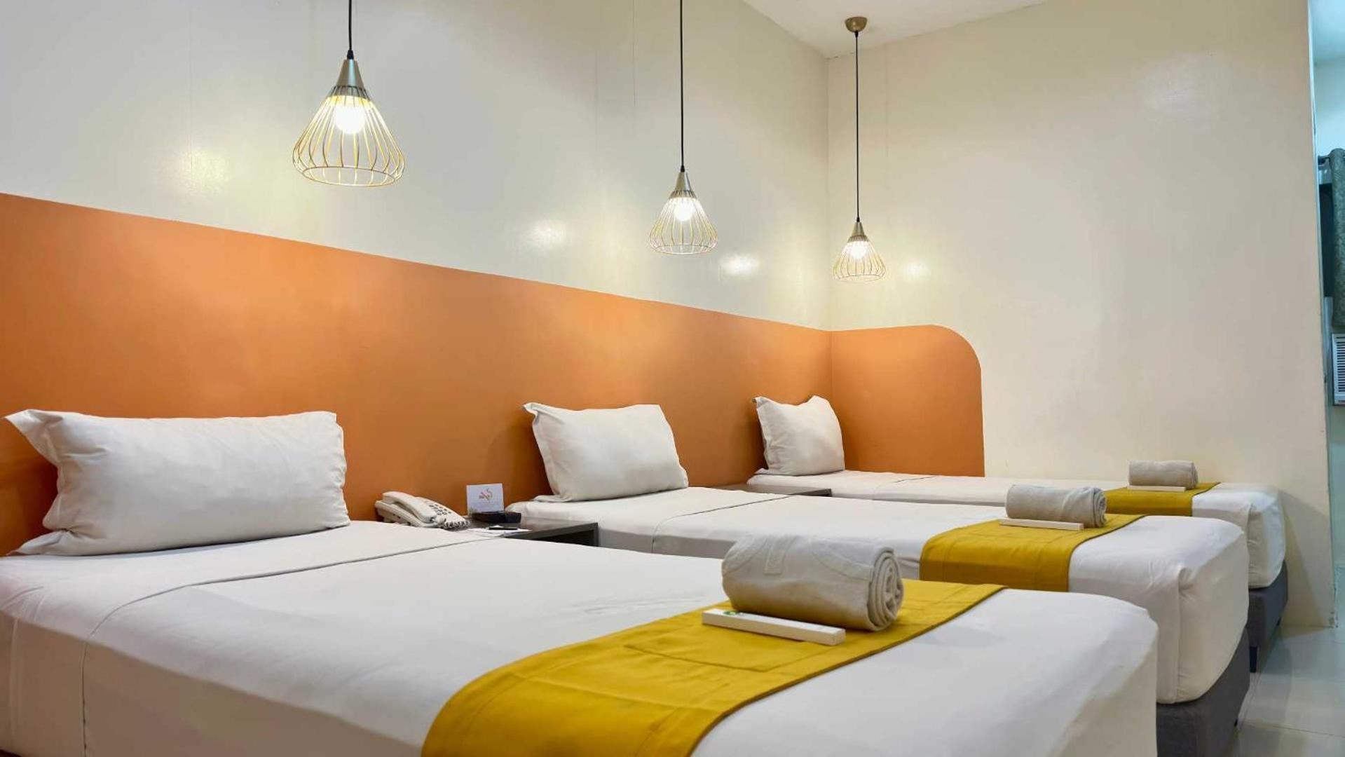 Travelbee Capitol Inn Себу Экстерьер фото